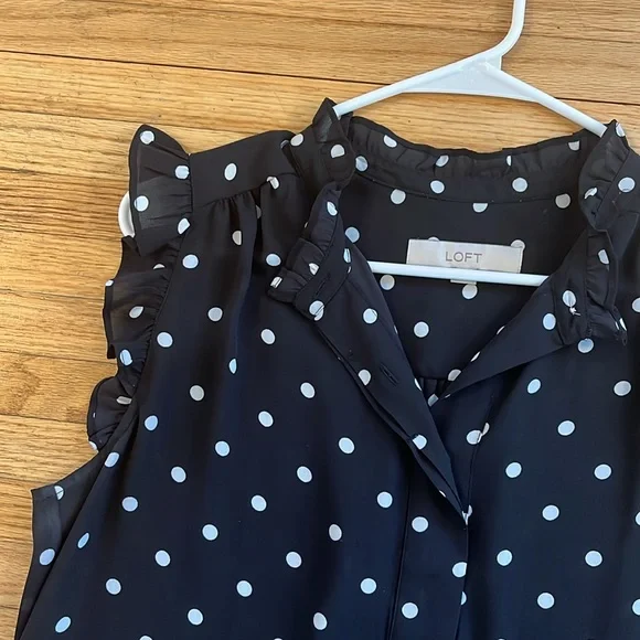 Black and white Loft blouse - Picture 2 of 4